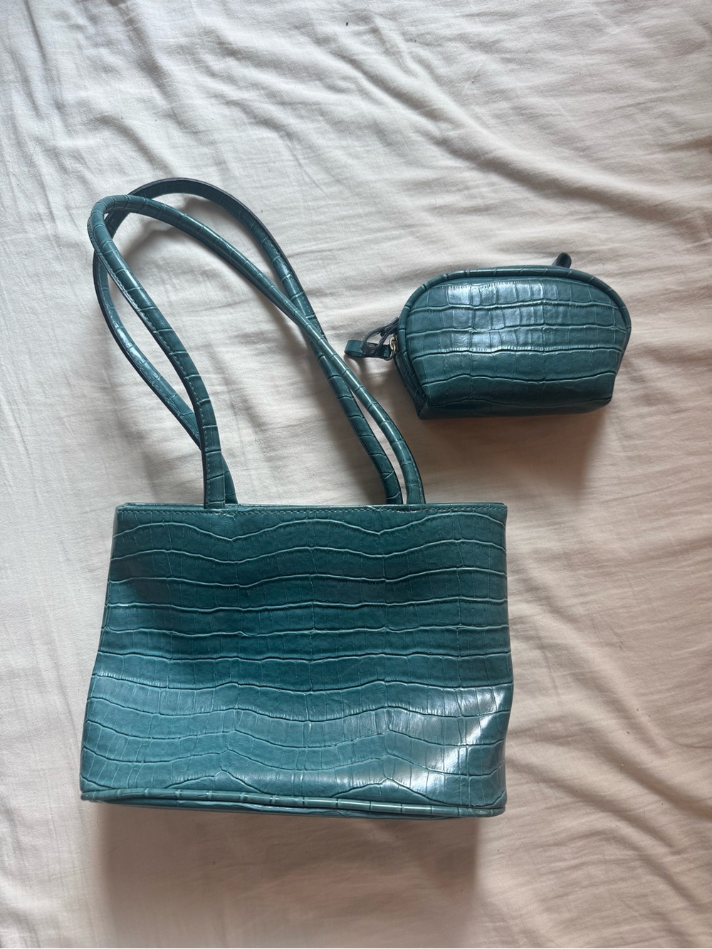 Leslie Fay Teal Croc Embossed Shoulder Bag and Matching Pouch Set 4 Piece